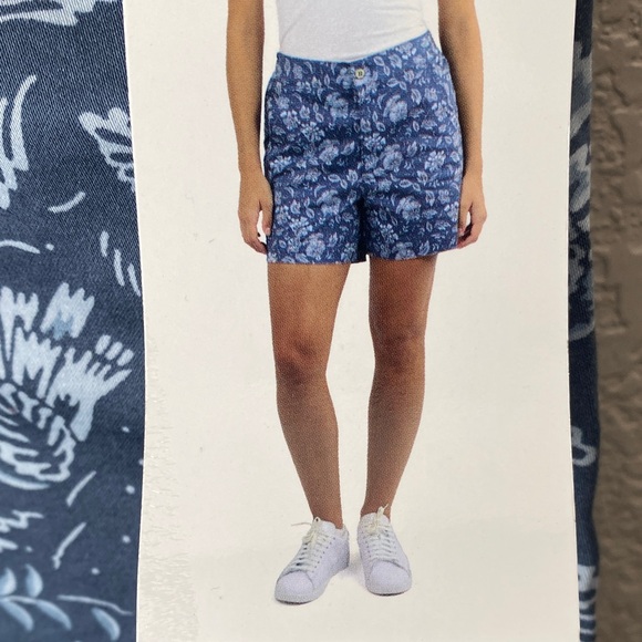 Jachs Navy Floral Shorts/Large - Picture 2 of 5